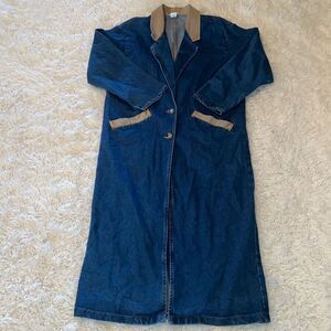 Vintage Western denim Trench Coat barn jacket  chore Duster Stuffed shirt Small
